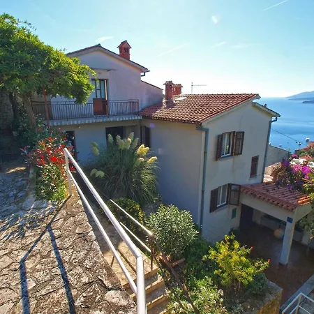 Fuer 5 Personen Ca 60 Qm In Rabac, Istrien Bucht Von *