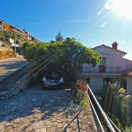 Fuer 5 Personen Ca 60 Qm In Rabac, Istrien Bucht Von Rabac